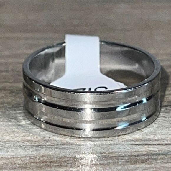 Men’s Brushed And Matte Stainless Steel Band Size 7.5 Set Of 3 - Picture 4 of 7